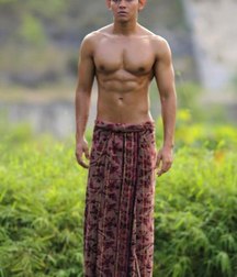 beautiful boys show their chest 58e92f732d2eb.jpg