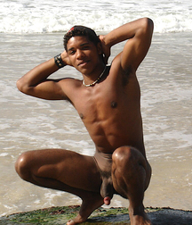 naked and squatting 58ee2532964d2.jpg