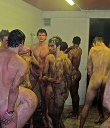 showers, locker rooms and men's saunas 58ee4cd4efdeb.jpg
