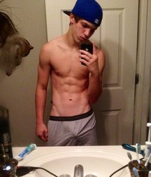 selfies  soft (no nude) 58ee4d69f05e9.jpg