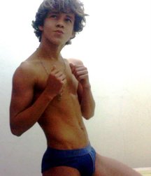 boys in their underwear 58f0b97eac889.jpg