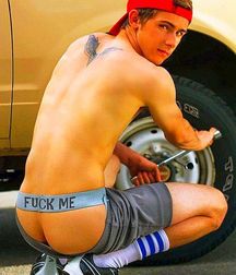 car and boys 58f1d071c74d2.jpg