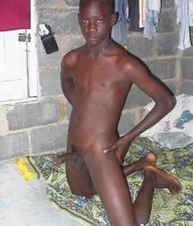 very very black 58f5cdd5d60b4.jpg