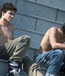 Sexy friends (no porn)
