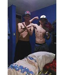 Sexy friends (no porn) 58f6f7542fdf1.jpg