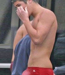 speedos 58fc463ebf988.jpg