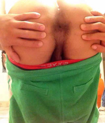 Boys show their seat without any shame 5904238fb3761.jpg