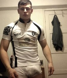 sport and bulge 590604aa70f52.jpg