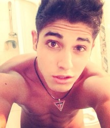very sexy boys 5906e57431f6a.jpg