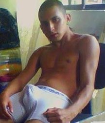 Guys in panties (with big dick) 5906e69779759.jpg