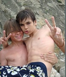 Inseparable pairs (no porn) 5908a898c4672.jpg