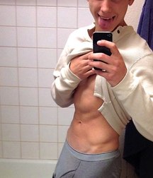 I photographed in my underwear for you 5908a9abbaca9.jpg