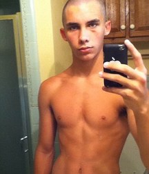 Boys with their shaved head (no porn) 590c17fcd6d2f.jpg