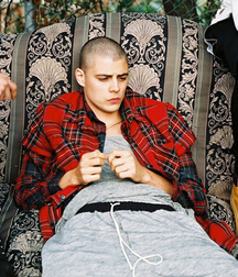 Boys with their shaved head (no porn) 590c1809afc86.jpg