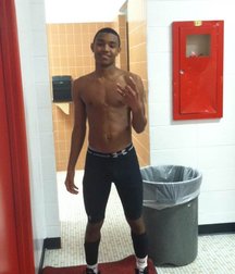 Boys with a beautiful chest and gorgeous abdominal 590cbaeeed7e3.jpg