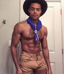 Boys with a beautiful chest and gorgeous abdominal 590cbafd272a9.jpg