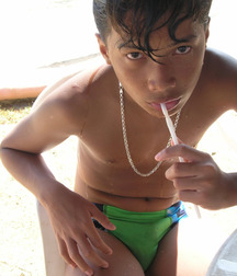 speedos (no porn) 59120f348e5a1.jpg