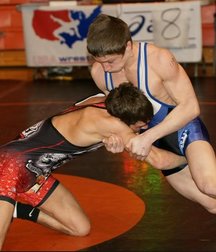 Beautiful pictures with guys making the fight (no porn) 59129f542fb9d.jpg