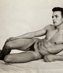 Today I look at the guys just in black and white 59146aa785ed9.jpg