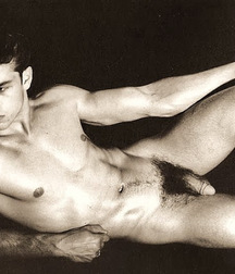 Today I look at the guys just in black and white 59146ab5e743b.jpg