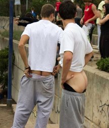 Seen from behind 59178358128f4.jpg
