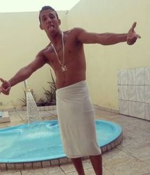 Covered only with the towel 591abec0a0233.jpg