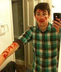 selfie  halloween ( no porn) 592d7971925e0.jpg