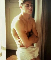 Erection hidden by the underpants 59314768546c7.jpg