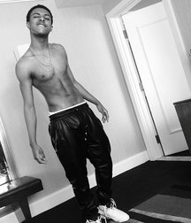 Interesting black and white photographs (no porn) 593147b2410b8.jpg