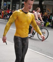 The art of painting the body 593836f7b171e.jpg