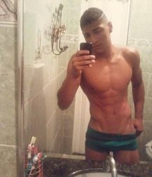Selfie of boys in panties 5945325bd4575.jpg