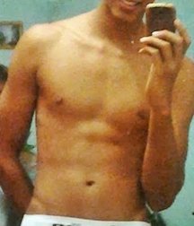 Selfie of boys in panties 594532647e407.jpg