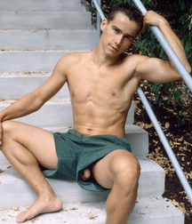 When it is big comes out of the underpants 5946890888dfe.jpg