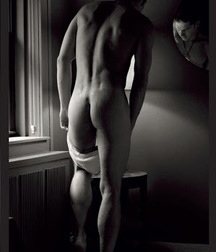 Only two colors: black and white 59497551209a3.jpg