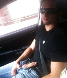 Masturbating in a car 594d53ac50895.jpg