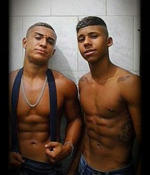 Pairs of Brazilian friends 5959056a89a66.jpg
