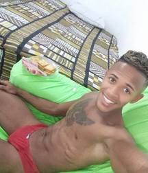 Guys in panties (no porn) 595bedda347d5.jpg
