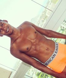 Guys in panties (no porn) 595bedde34f14.jpg