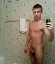 Selfies caucasian nude guys 595d192460523.jpg