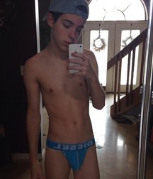 Selfies boys in panties 595d196c755ca.jpg