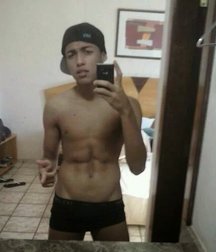 Selfies boys in panties 595d1978180e7.jpg