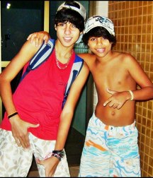 Two guys are better than a boy 595d1a68c41e4.jpg