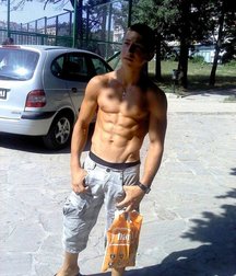 Guys show their chest (no porn) 595fe22cc0c9b.jpg
