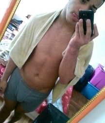 Selfies boys in panties 59763fc29285a.jpg