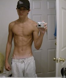 Selfies boys in panties 59763fda19dd5.jpg