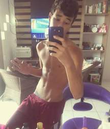 Selfies boys in panties 59763fdb84f1e.jpg