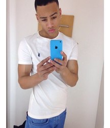 Innocent photographs of narcissistic boys 597af7785a70c.jpg