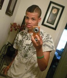 Innocent photographs of narcissistic boys 597af78345c8c.jpg