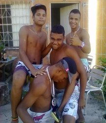 Groups of wonderful guys 597cf7d4f2fa0.jpg