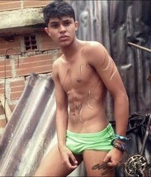 Boys in panties 597df9107a22d.jpg